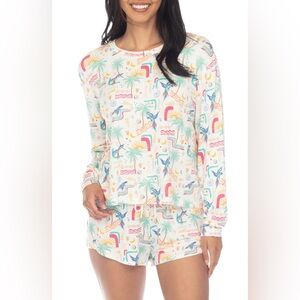 Play It Cool Short Pajamas White Tropical Mix
Honeydew😍